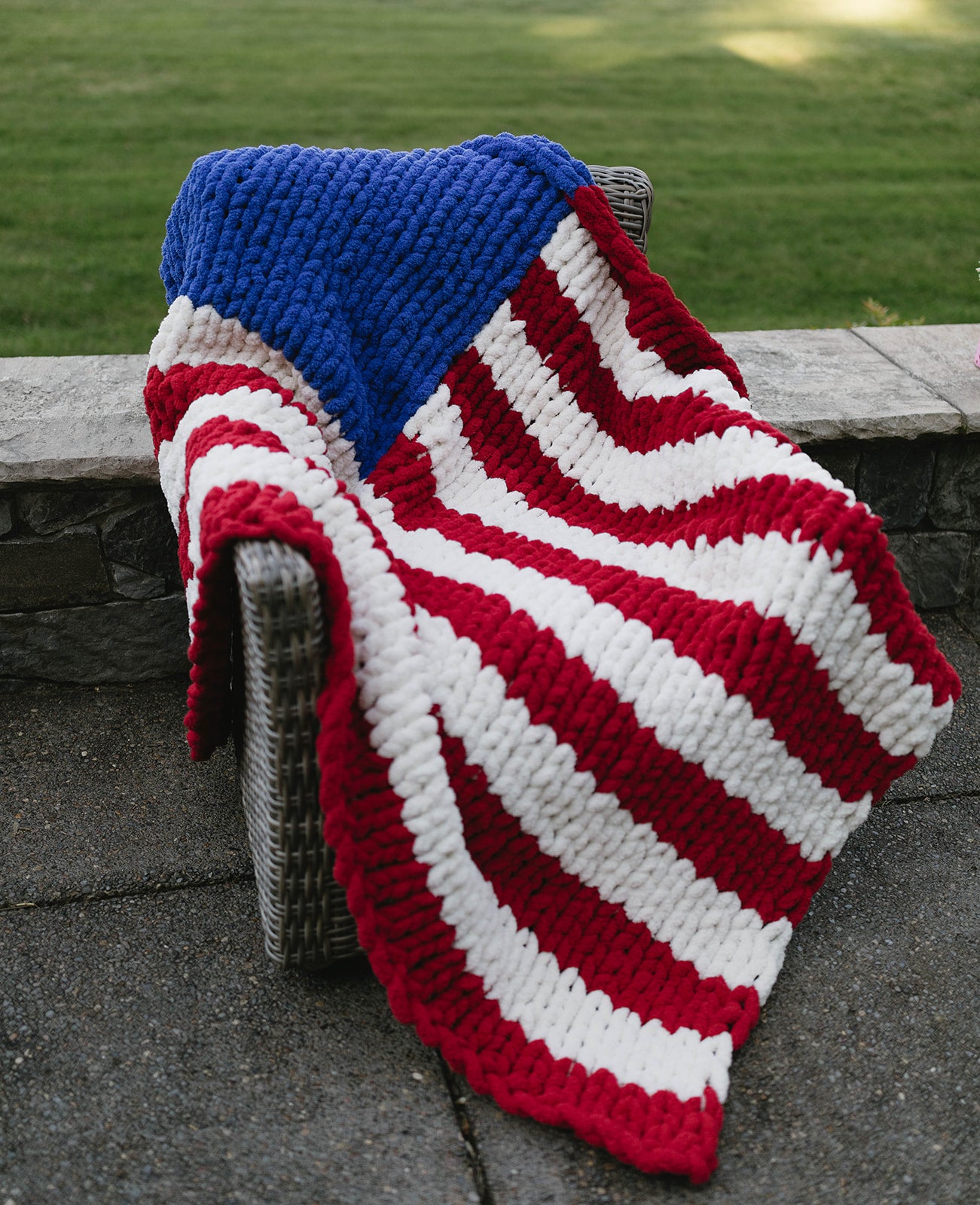 Retro Pop American Flag Chunky Knit Blanket
