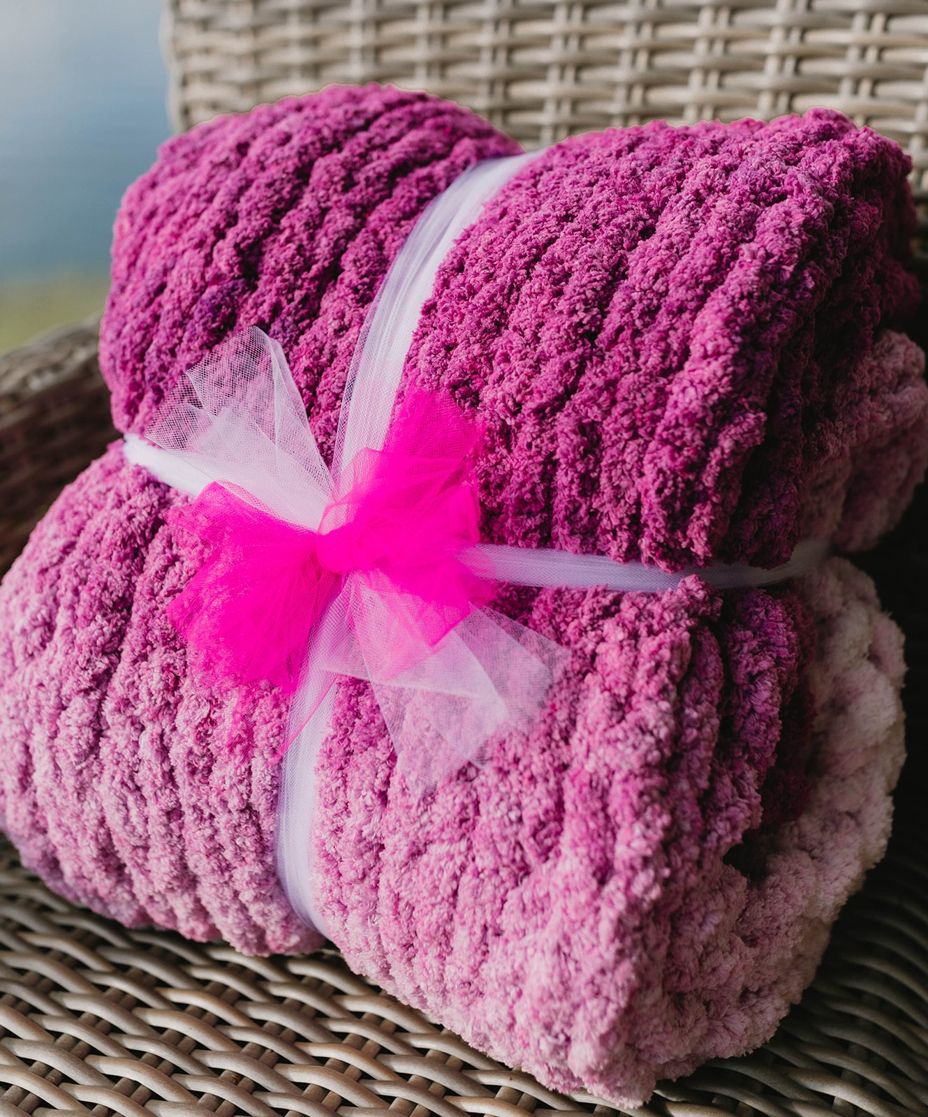 Ombrè Color Phasing Blanket