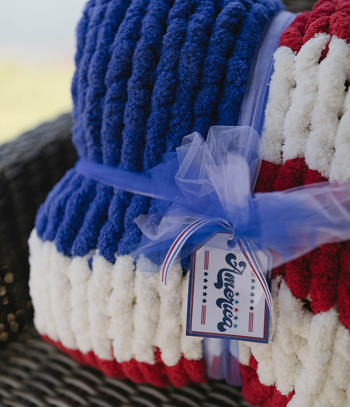 Retro Pop American Flag Chunky Knit Blanket