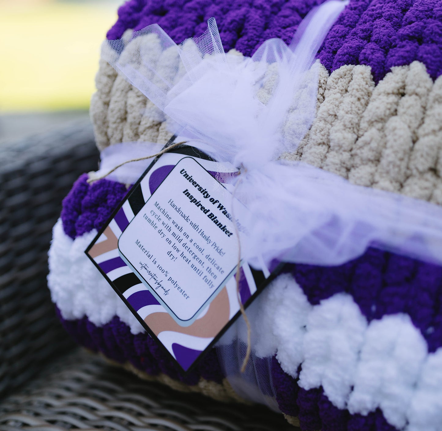 University of Washington Inspired Chunky Knit Blanket