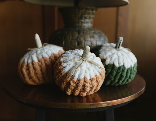 Two-Tone Chunky Knit Pumpkins