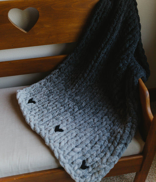 Ombrè Color Phasing Baby Blanket with Hearts