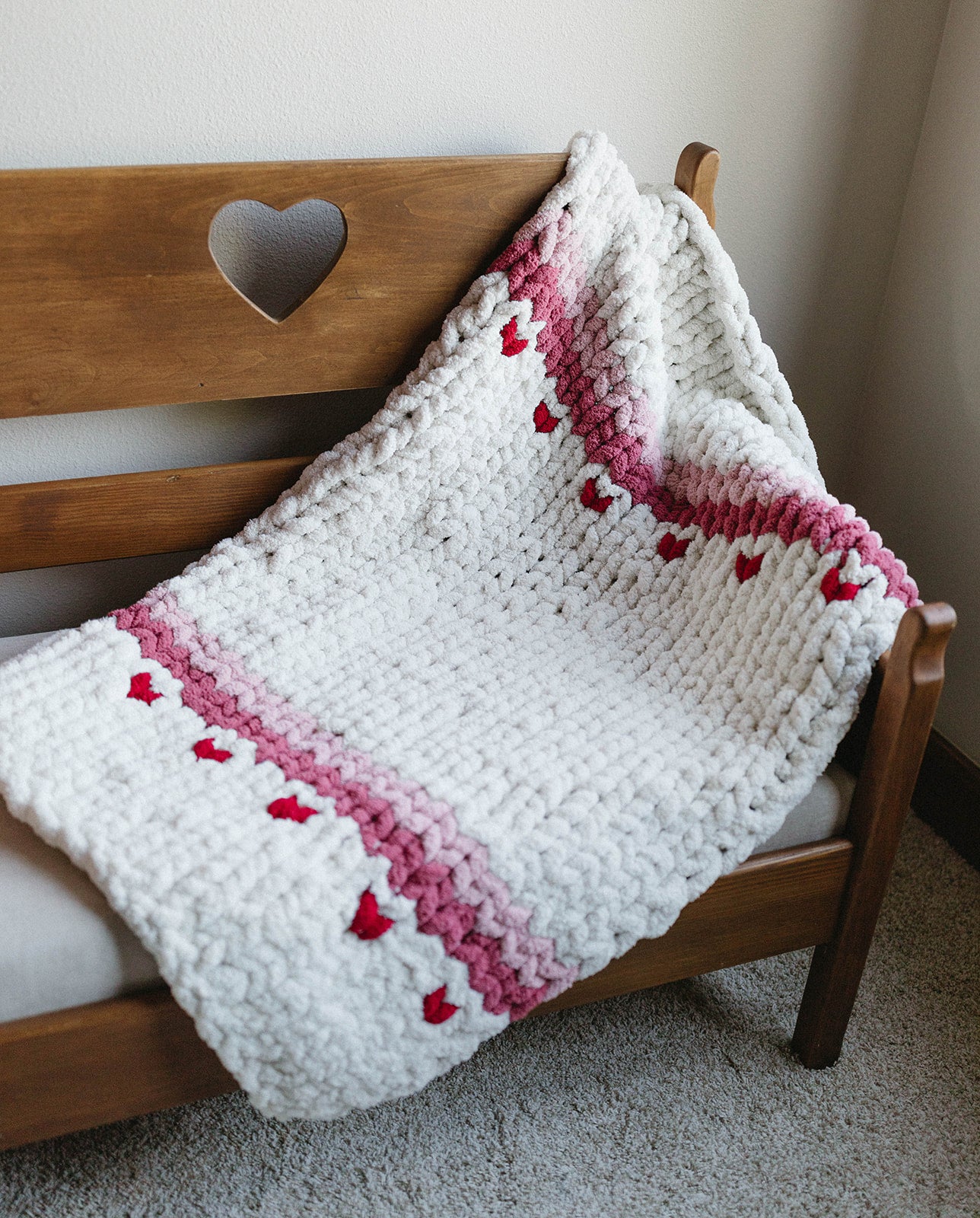 Sweetheart Stitch Chunky Knit Baby Blanket