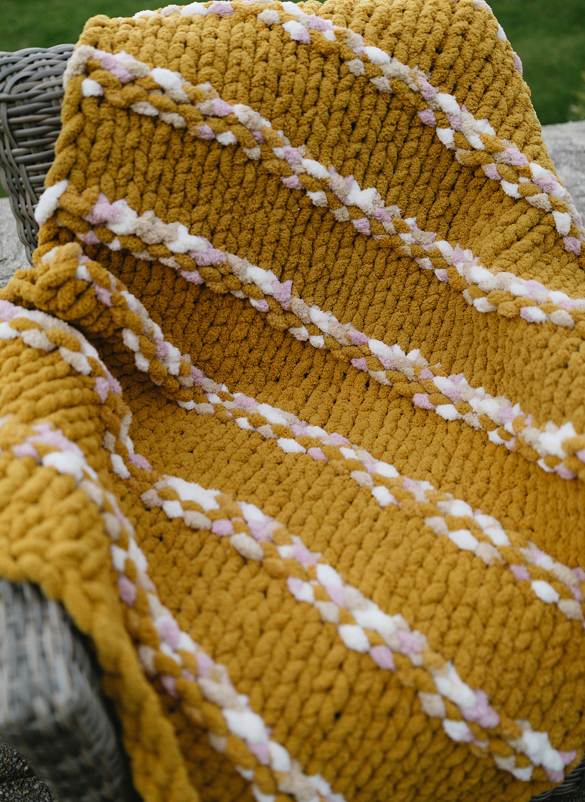 Honey Meadows Chunky Knit Blanket