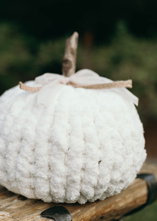 Vintage White Chunky Knit Pumpkin