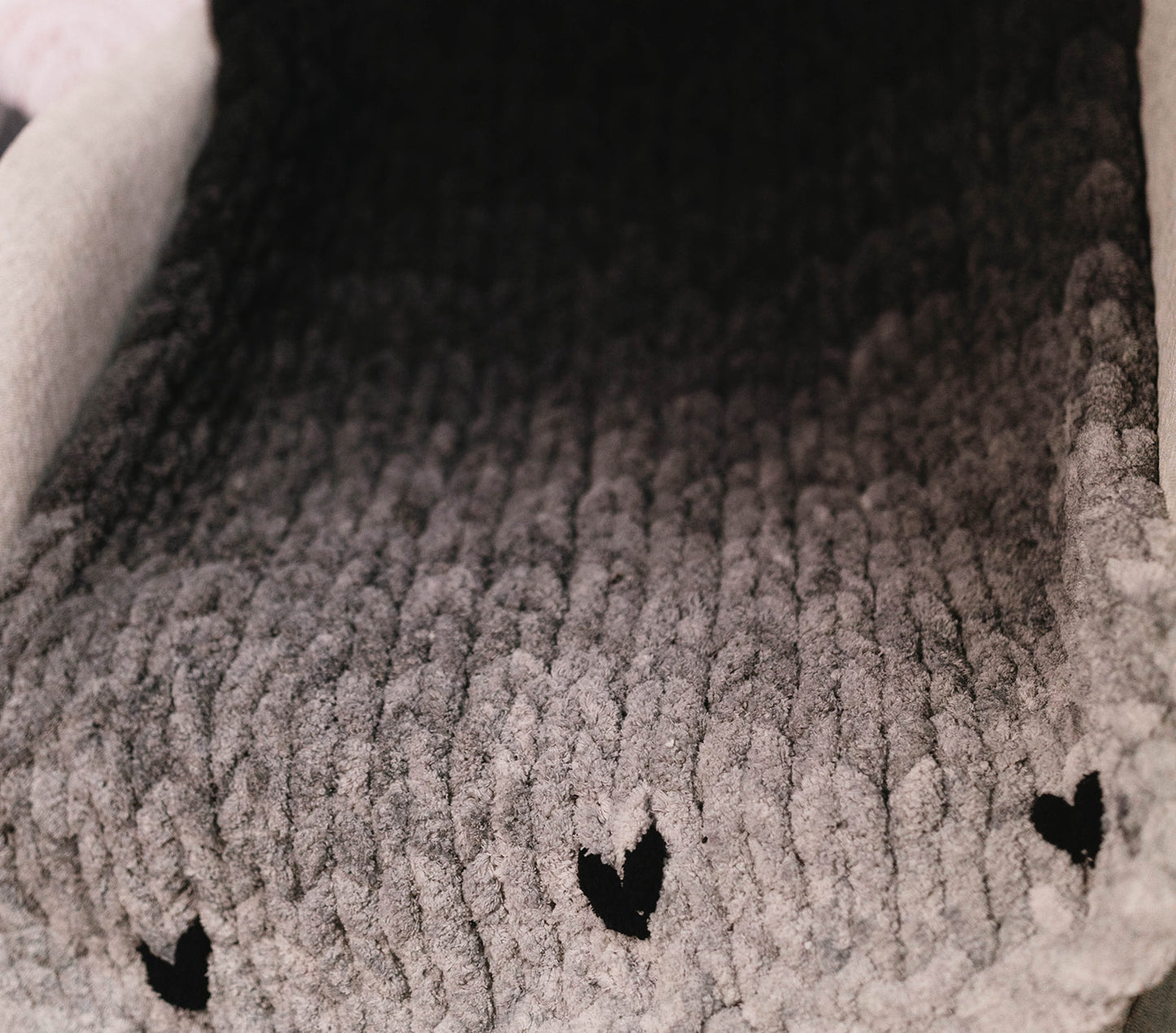 Ombrè Color Phasing Baby Blanket with Hearts